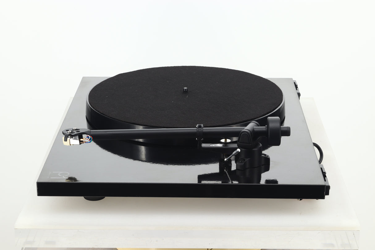 Rega Planar 1 Turntable - Black
