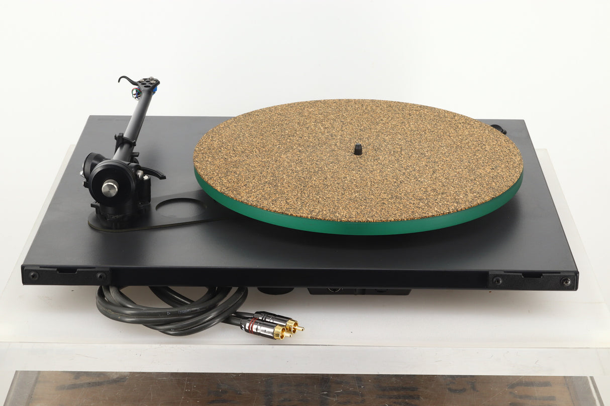 Rega RP3 Turntable - Black / Elys 2 Cartridge / NEO Power Supply
