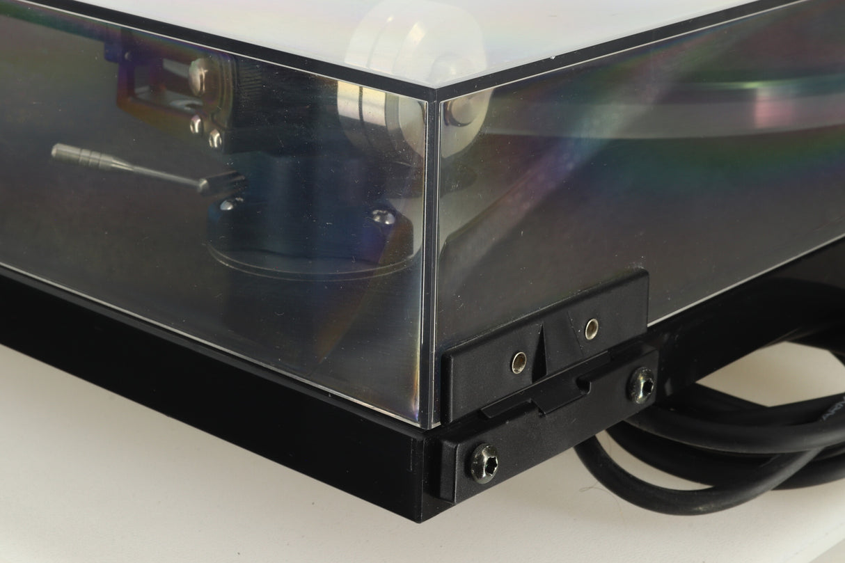 Rega Planar 6 Turntable - Black / Ania Pro MC Cartridge
