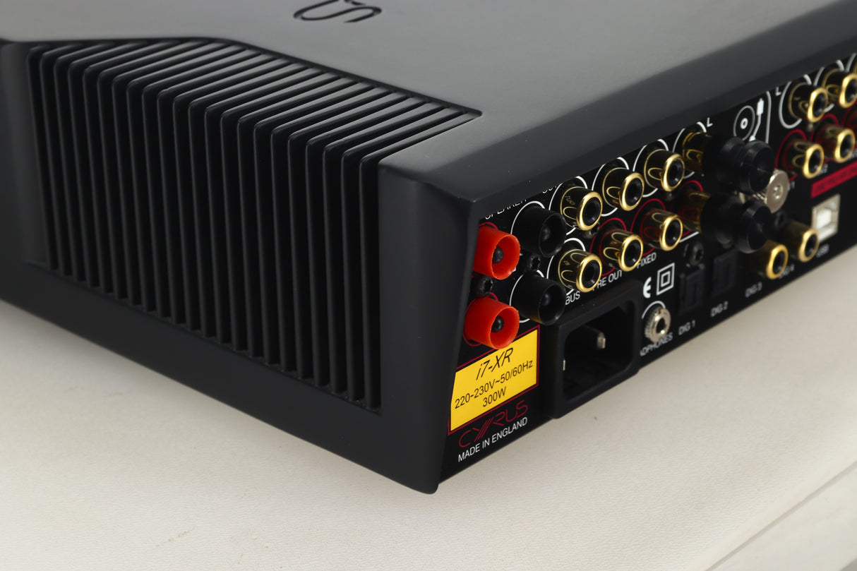 Cyrus i7 XR Integrated Amplifier - Phantom Black