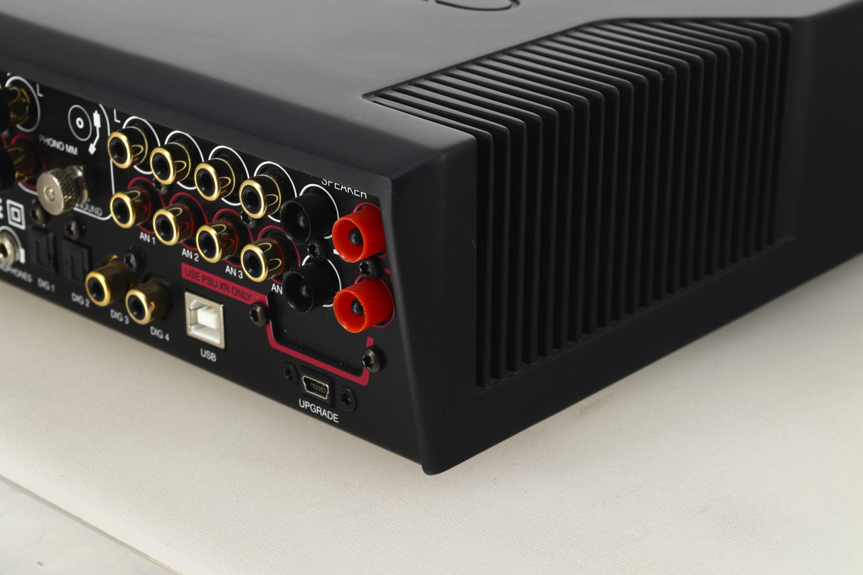 Cyrus i7 XR Integrated Amplifier - Phantom Black