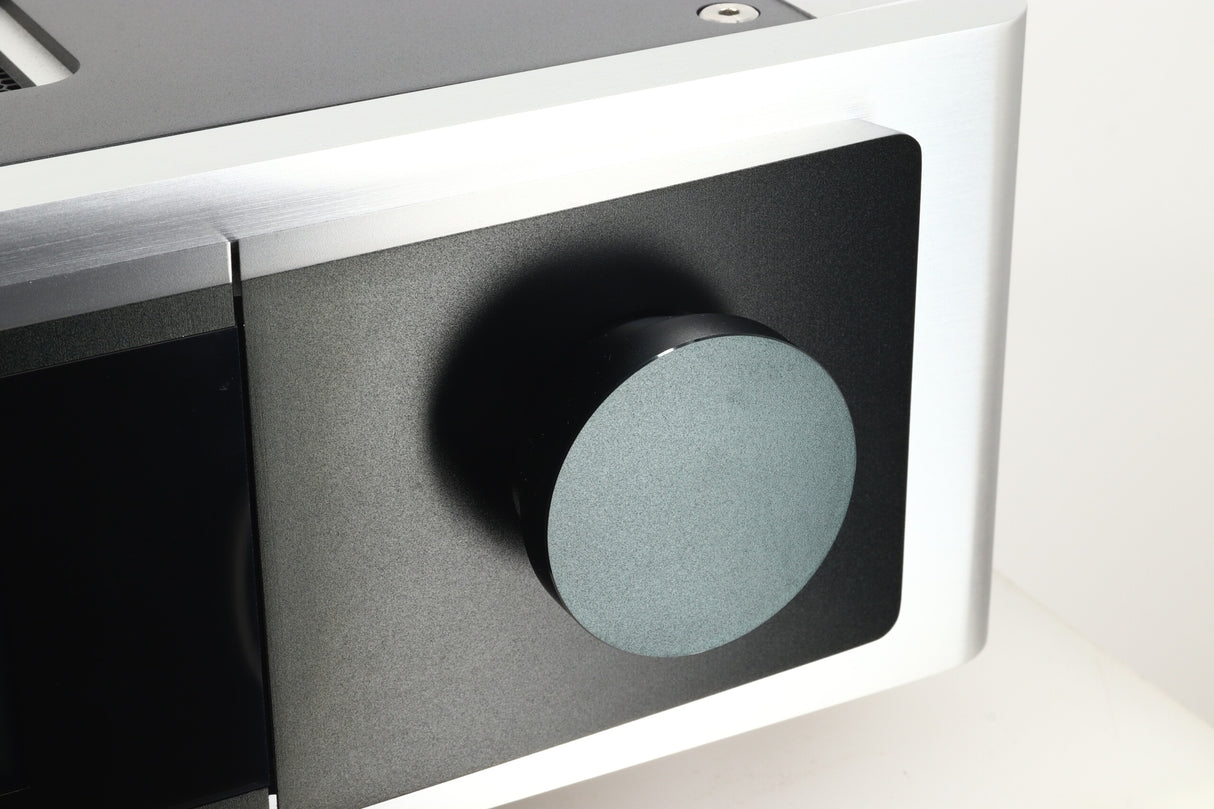 NAD M32 Integrated Amplifier