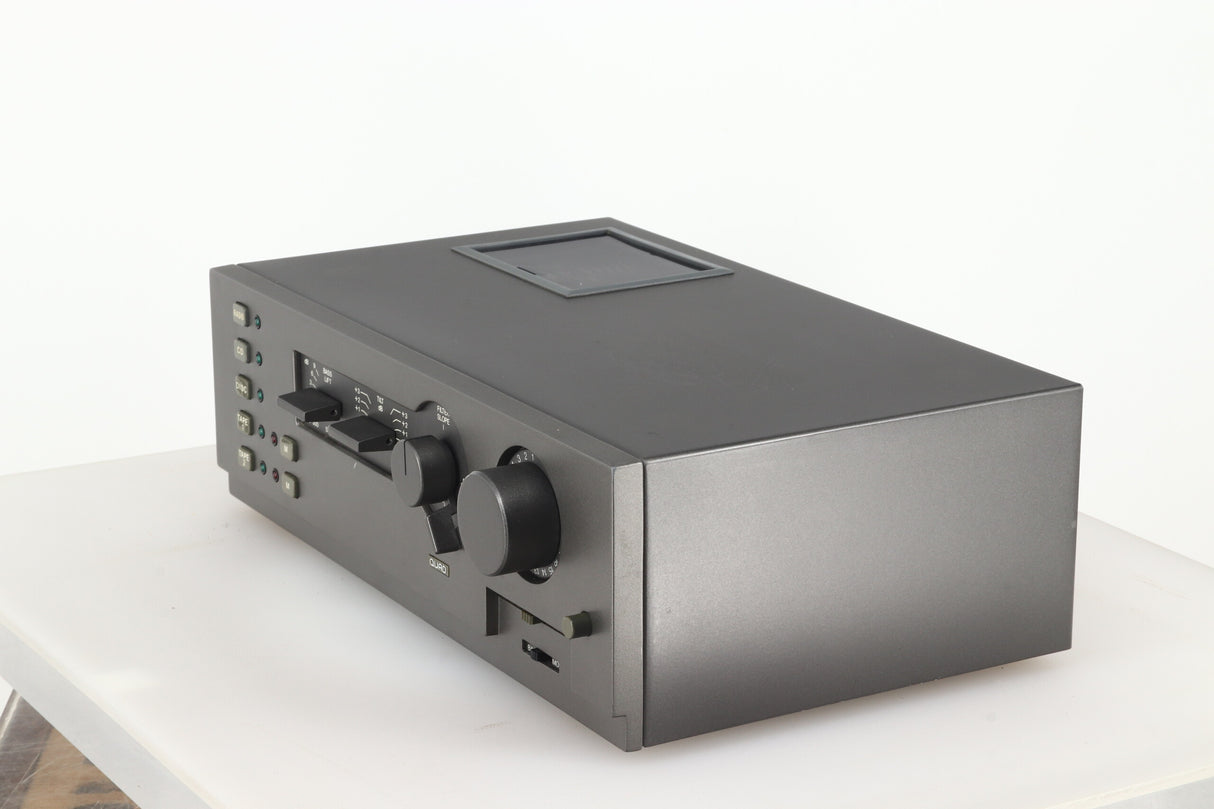 Quad 44 Pre Amplifier