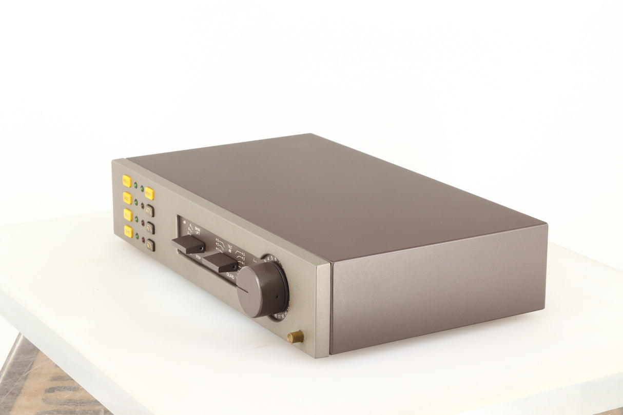 Quad 34 Pre Amplifier