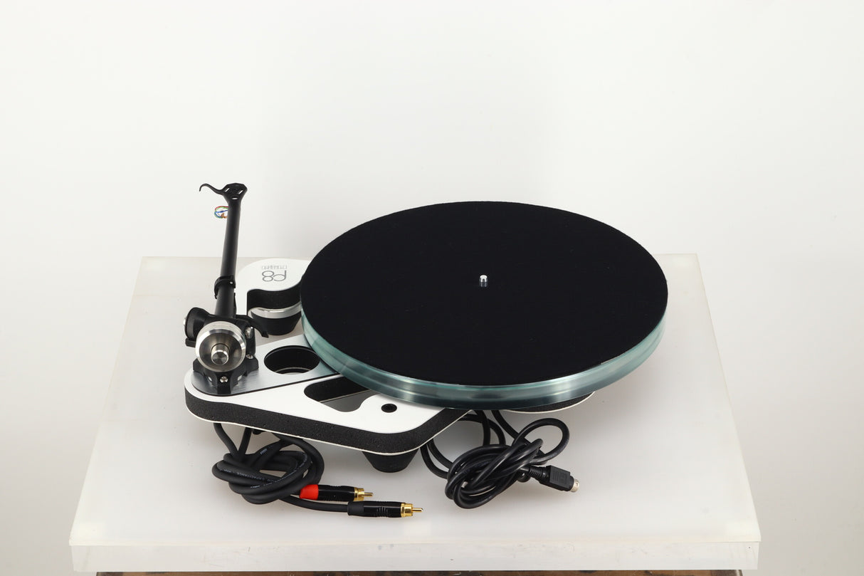 Rega Planar 8 Turntable - White, no cartridge