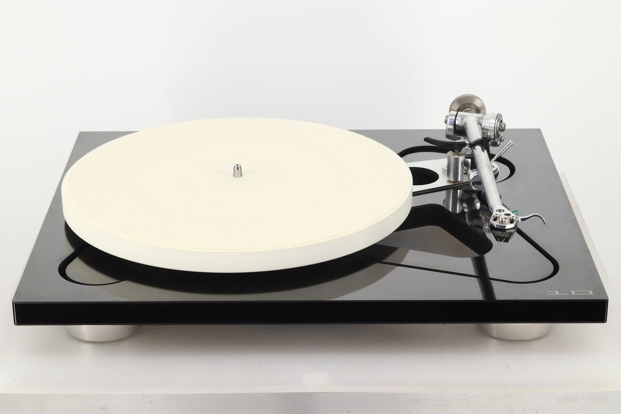 Rega RP10 Turntable - Black / Aphelion MC Cartridge
