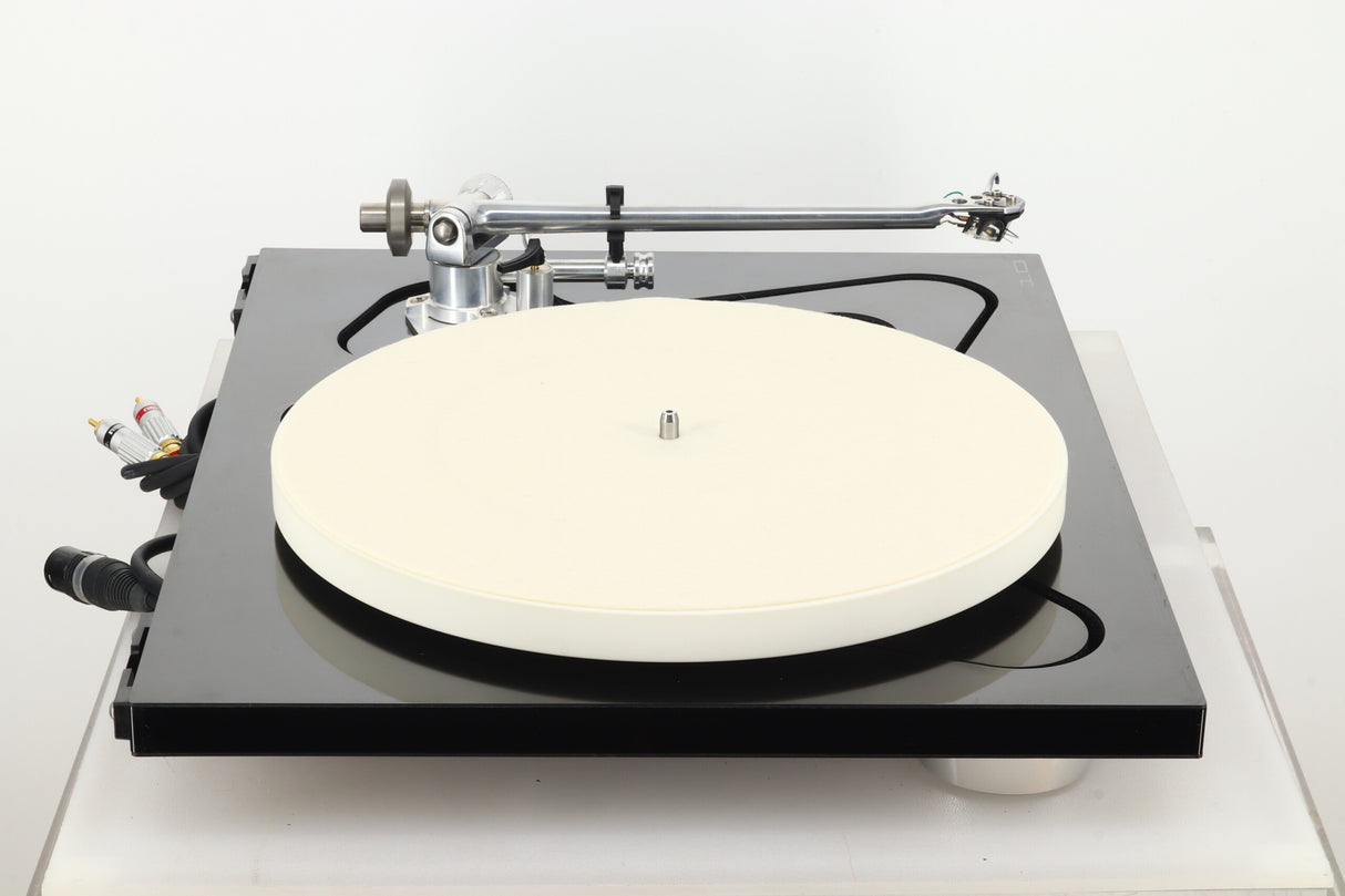 Rega RP10 Turntable - Black / Aphelion MC Cartridge