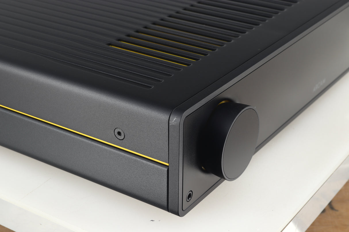 Arcam A25 Integrated Amplifier