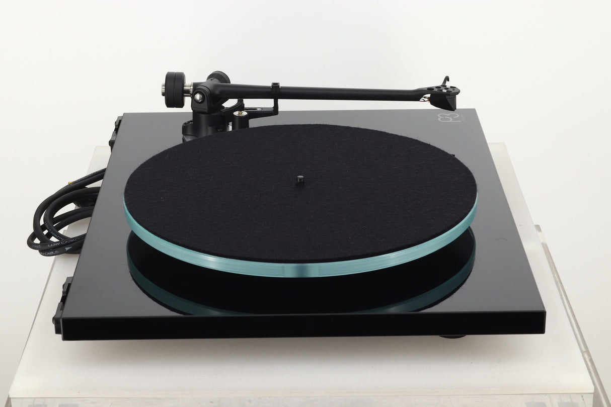 Rega Planar 3 Turntable - Black / NEO Power Supply / Ortofon 2M Black Cartridge