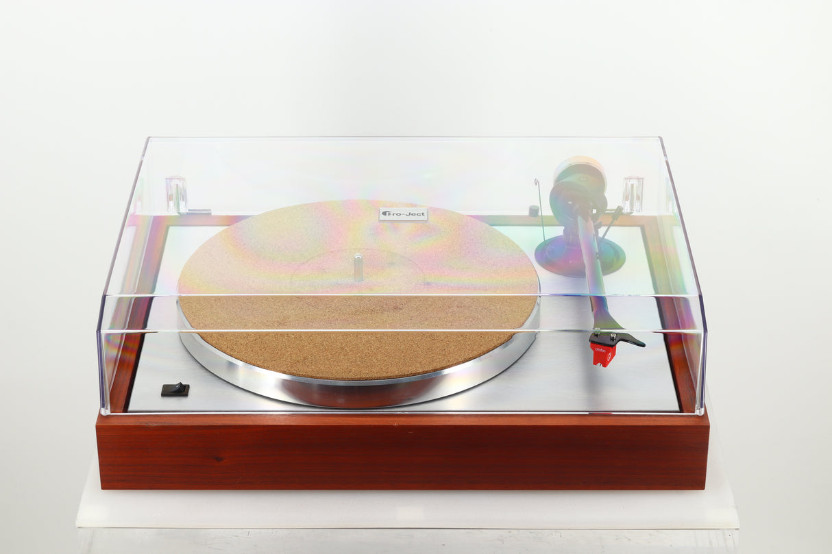 Pro-Ject The Classic Turntable - Rosenut / Ortofon Quintet Red MC Cartridge