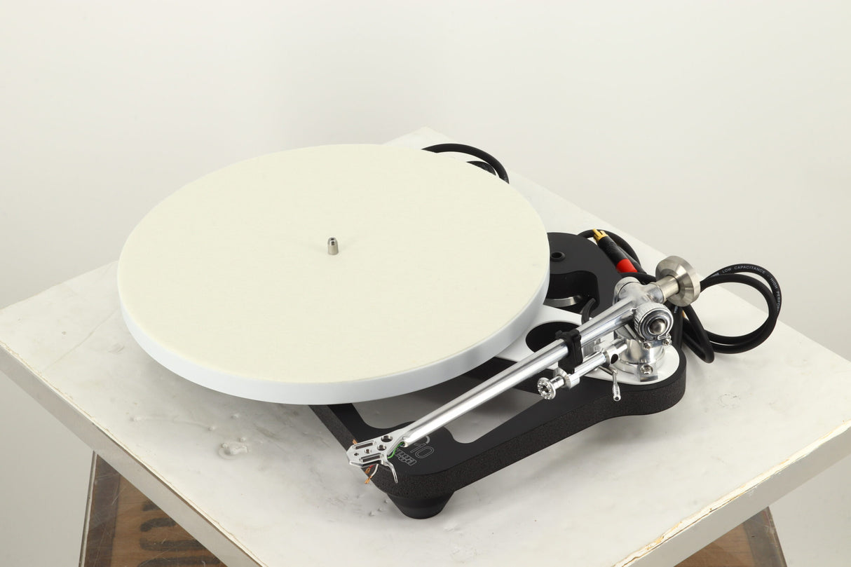 Rega Planar 10 - Matt Polaris Grey