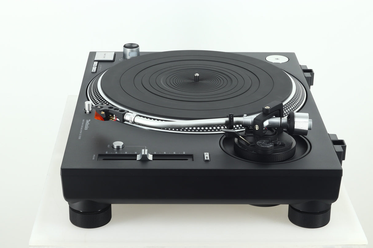 Technics SL-1210GR Turntable / Ortofon 2M Bronze Cartridge