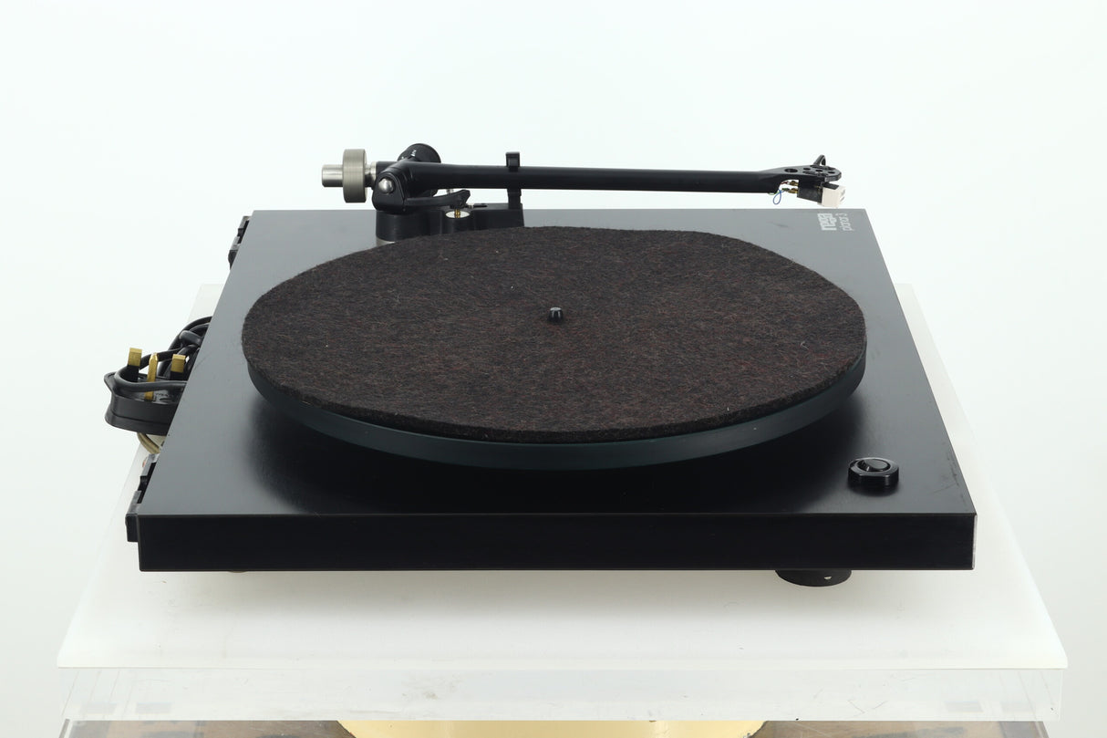 Rega Planar 3 Turntable / Carbon Cartridge