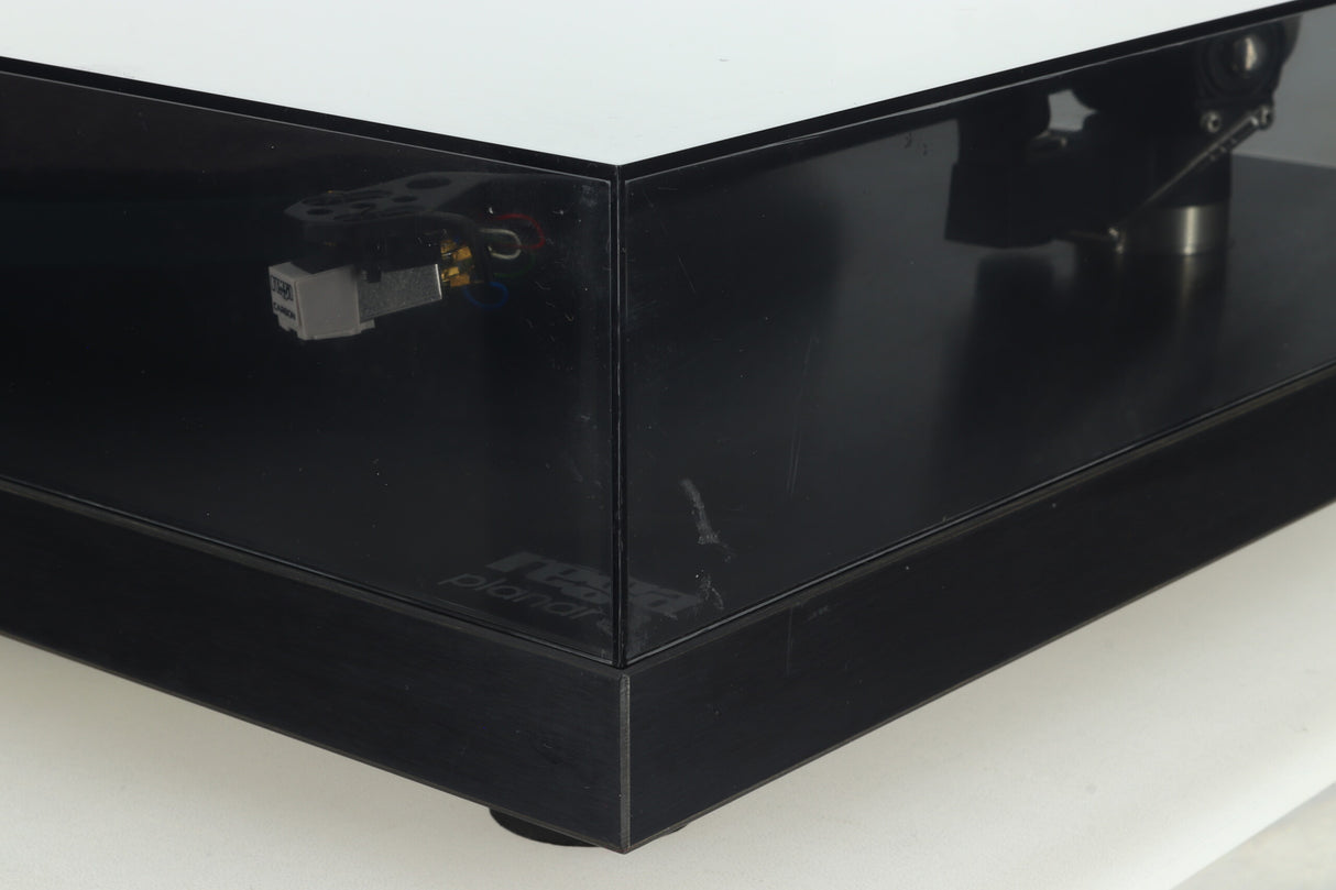 Rega Planar 3 Turntable / Carbon Cartridge