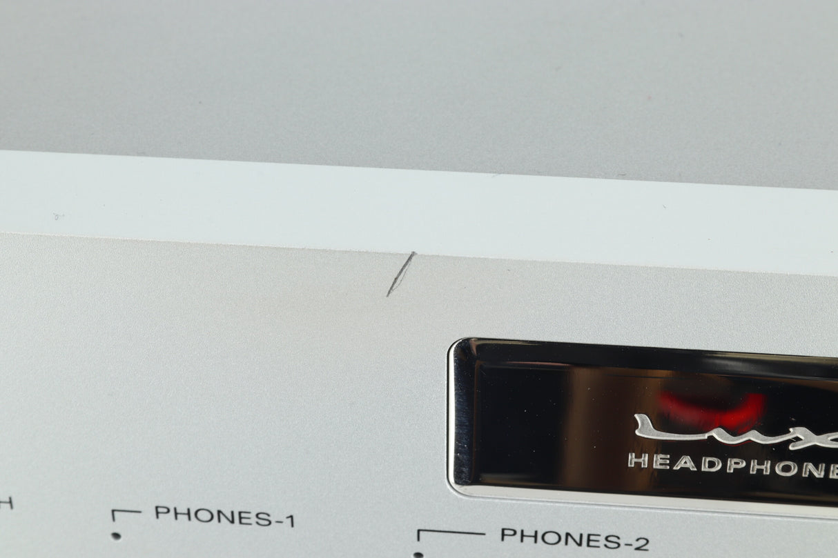 Luxman P750u Headphone Amplifier - Silver