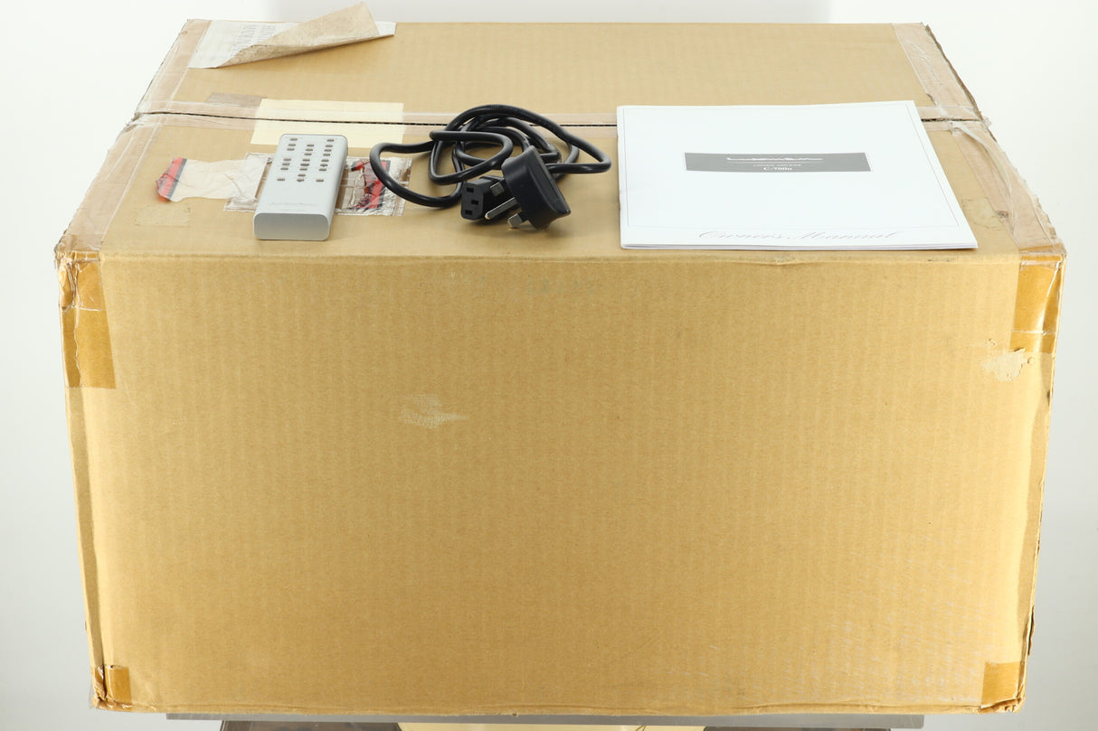 Luxman C-700U Control Amplifier - Silver