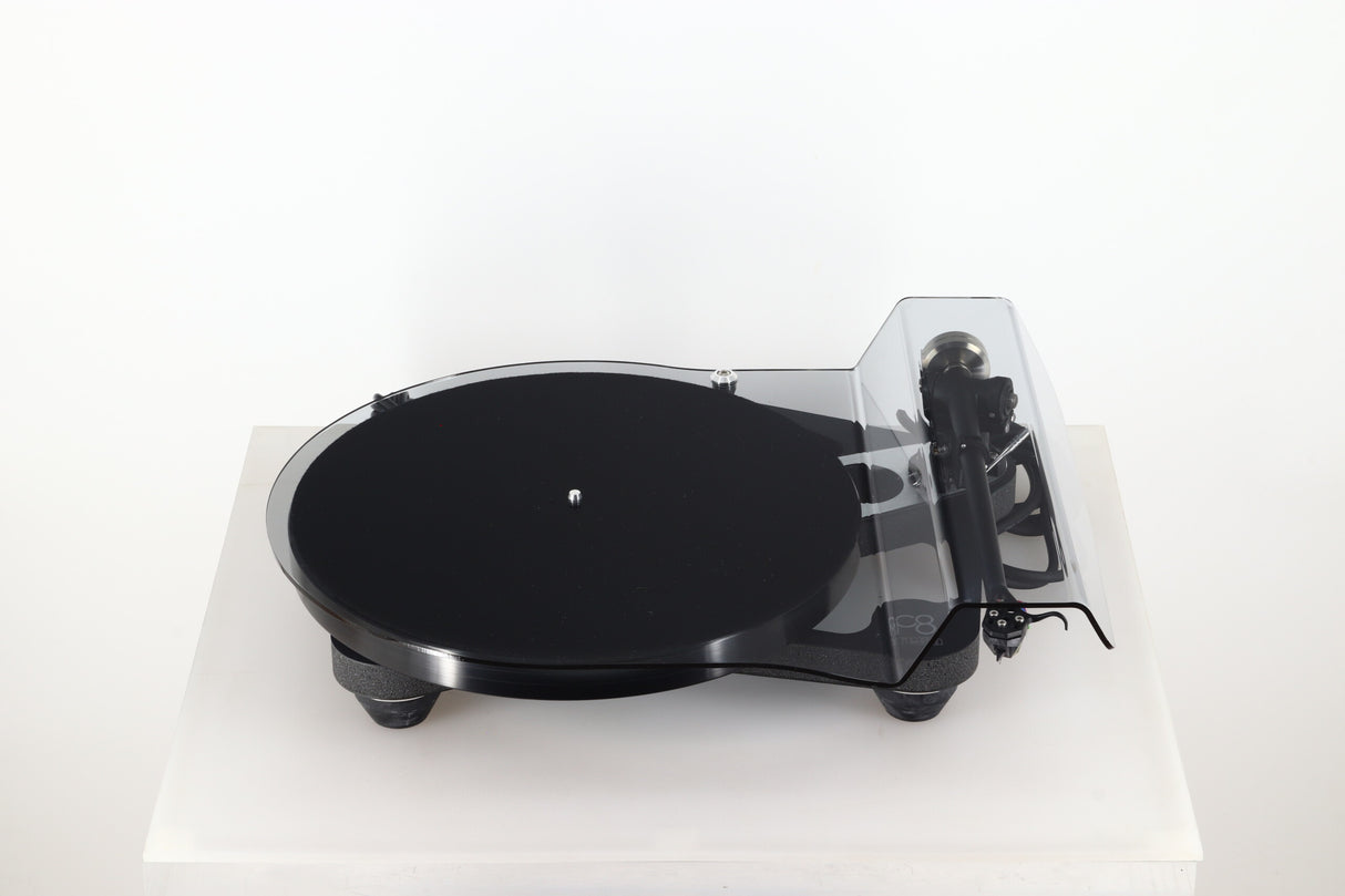 Rega Planar 8 Turntable / ND7 Cartridge - Black