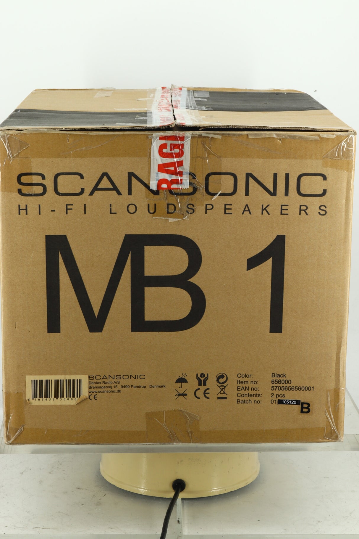 Scansonic MB1 Standmount Speakers - Black / Twin Pillar Stands