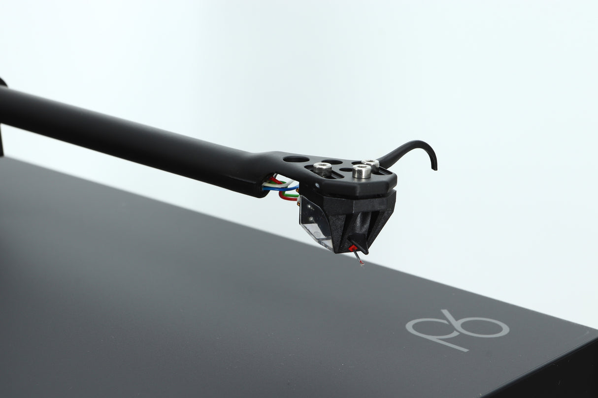 Rega Planar 6 Turntable / Ania MC Cartridge - Black