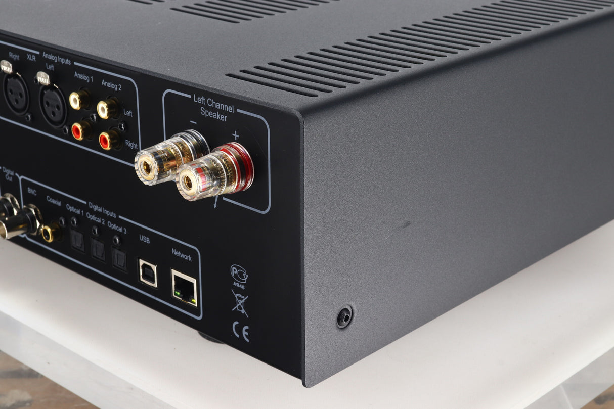 Hegel H-390 Integrated Amplifier