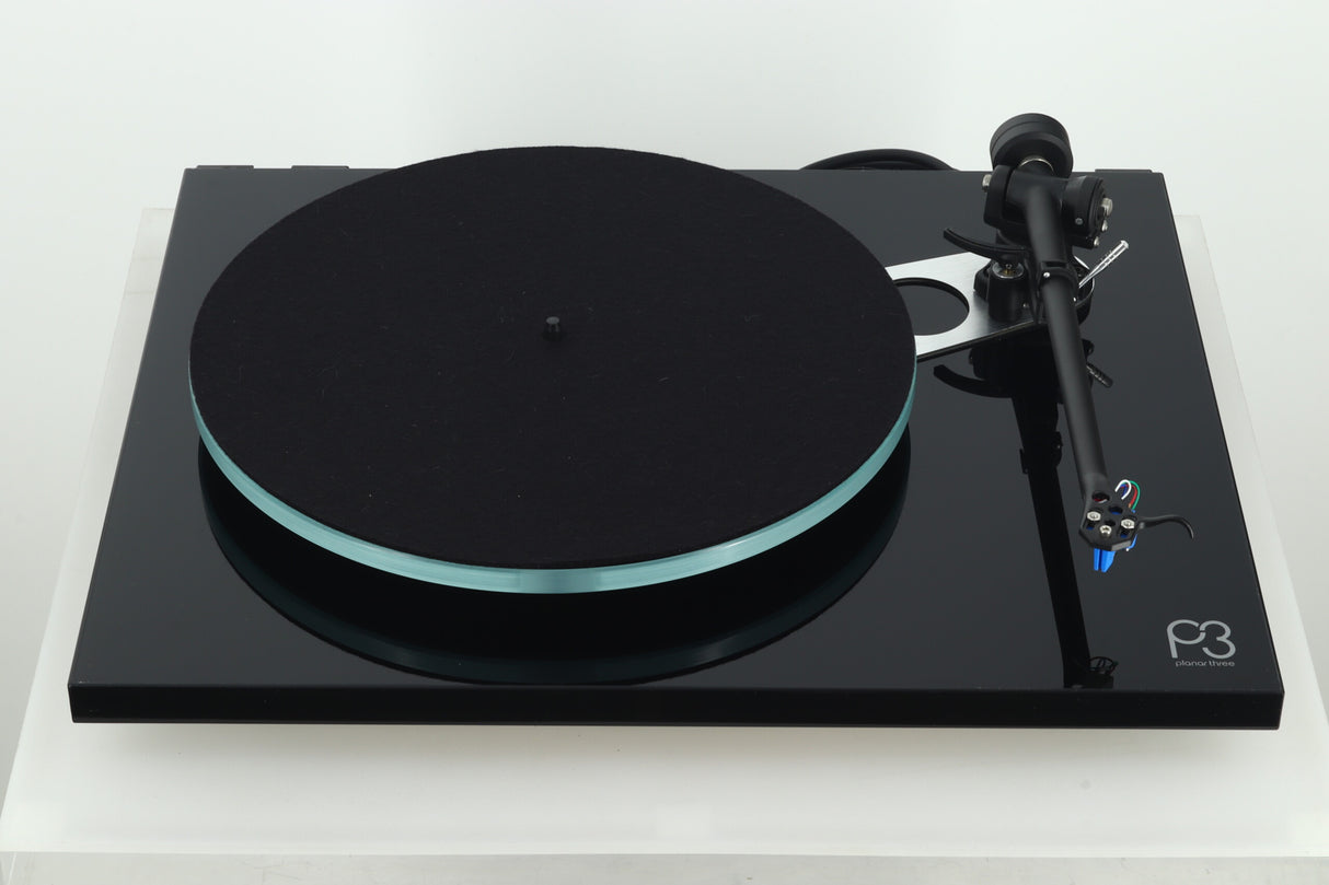 Rega Planar 3 Turntable - Black / Elys 2 Cartridge
