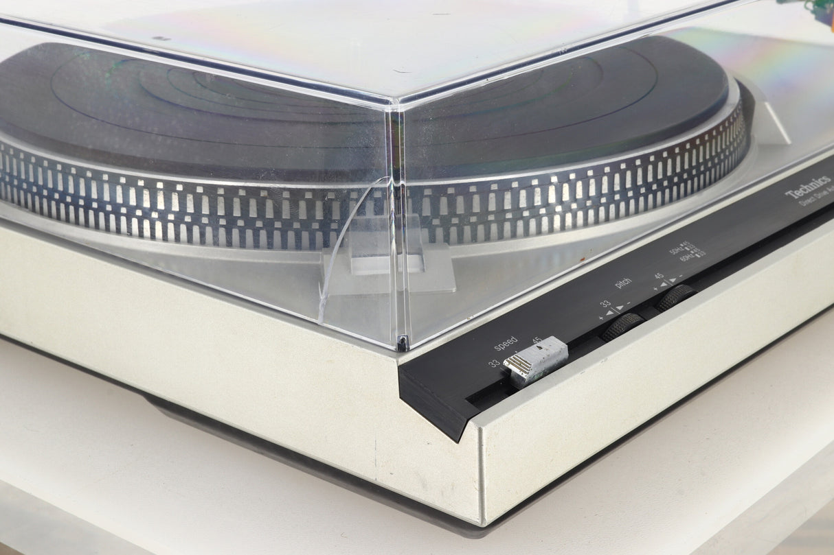 Technics SL-3200 Direct Drive Turntable