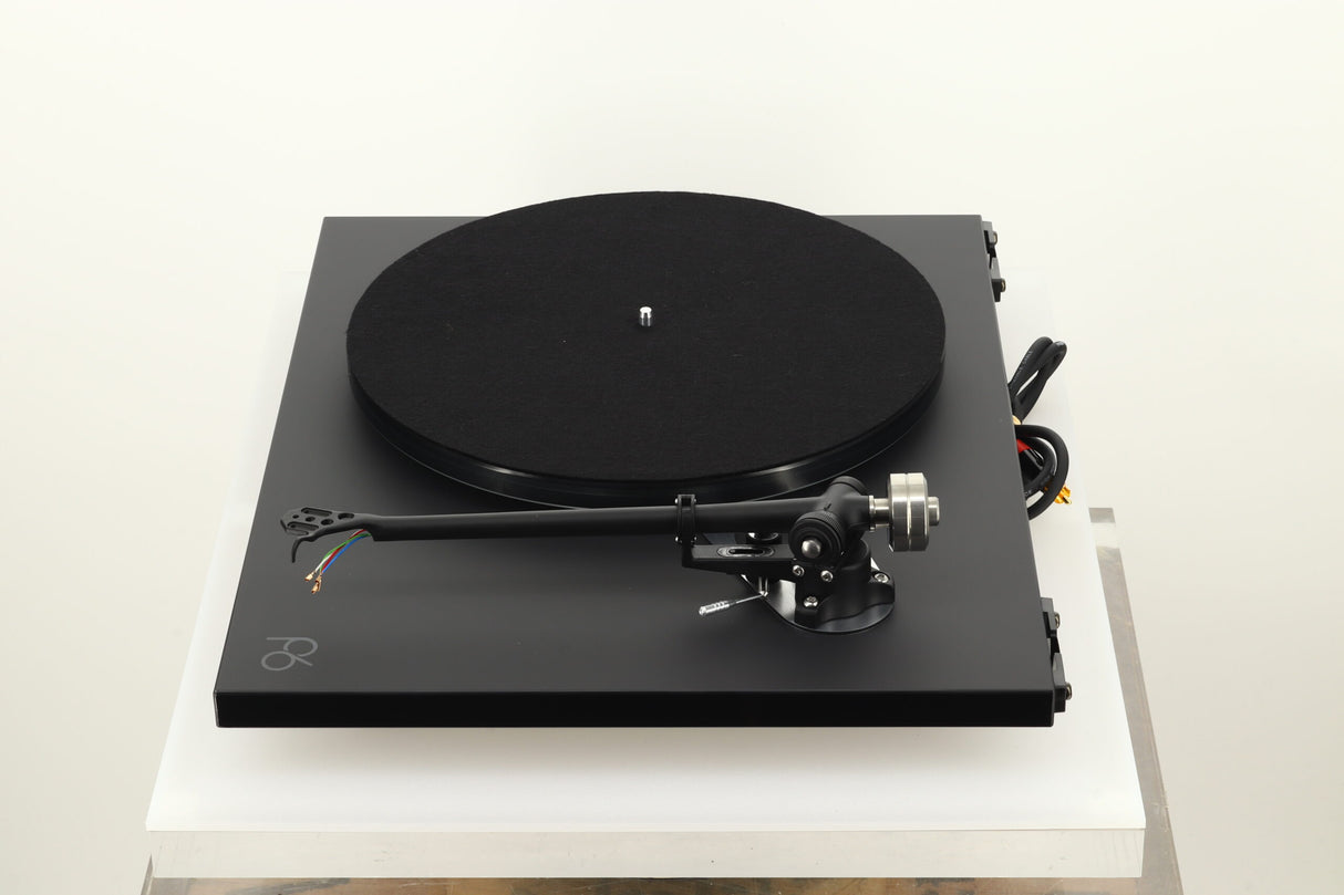 Rega Planar 6 Turntable - Matt Polaris Grey