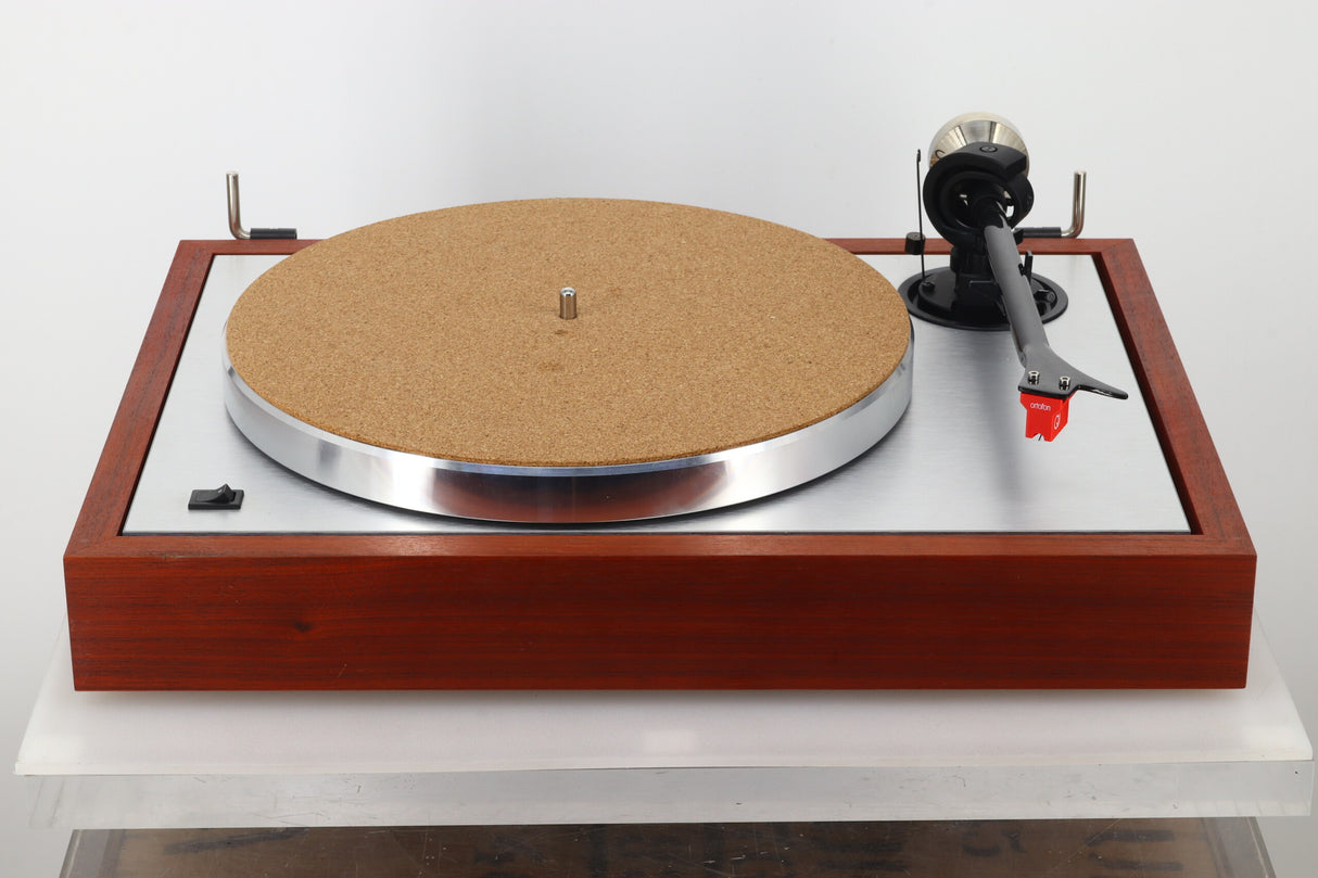 Pro-Ject The Classic Turntable - Rosenut / Ortofon Quintet Red MC Cartridge