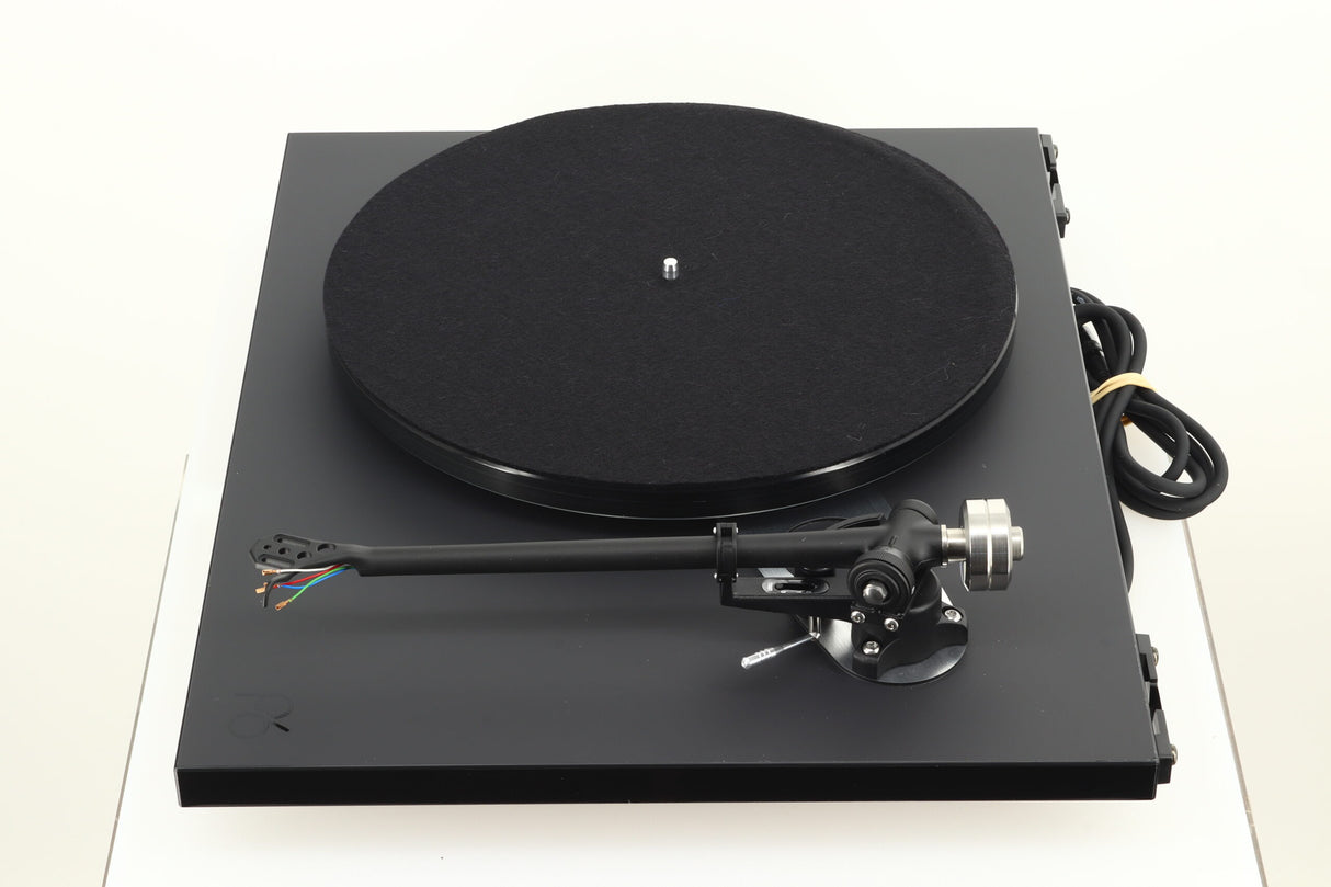 Rega Planar 6 Turntable - Matt Polaris Grey