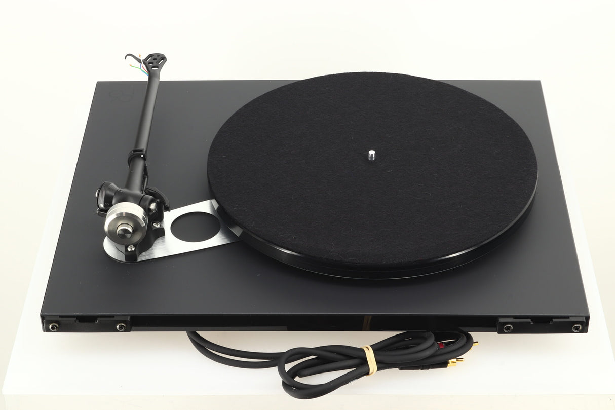 Rega Planar 6 Turntable - Matt Polaris Grey
