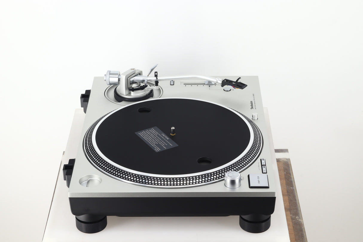 Technics SL-1200GR2 Turntable / Ortofon 2MR Black Cartridge