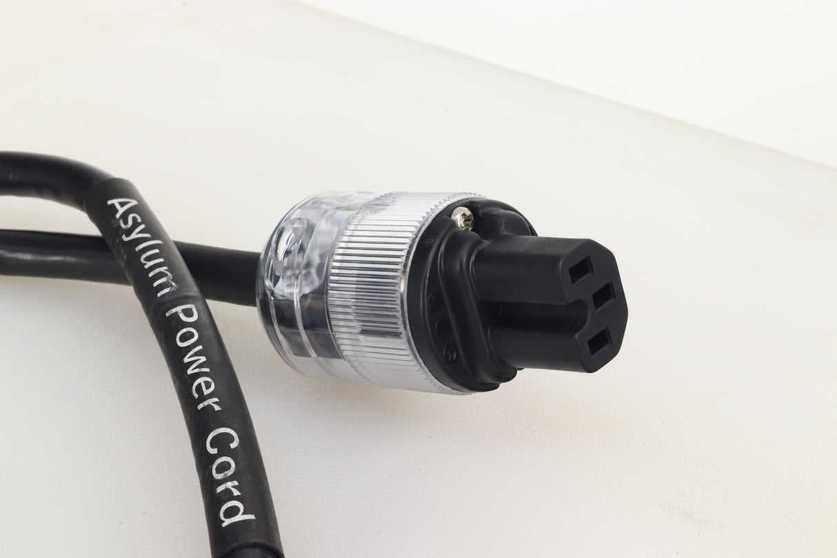 MCRU Asylum Mains Cable 1.15m