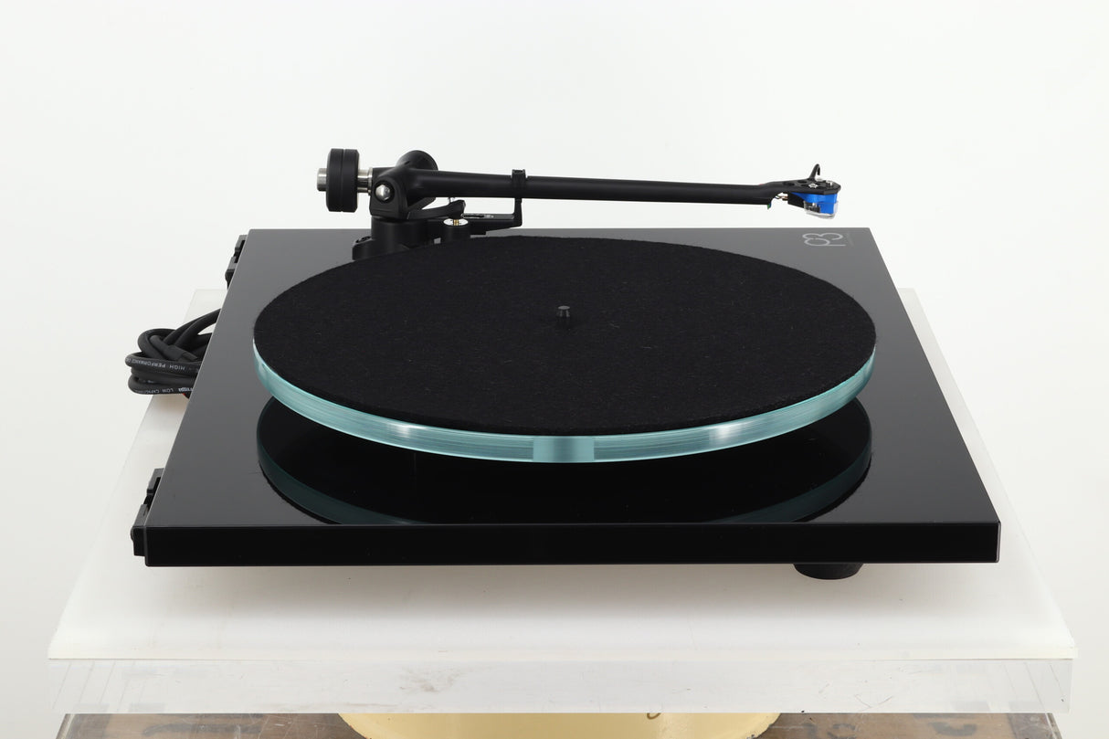 Rega Planar 3 Turntable / Elys 2 Cartridge - Gloss Black