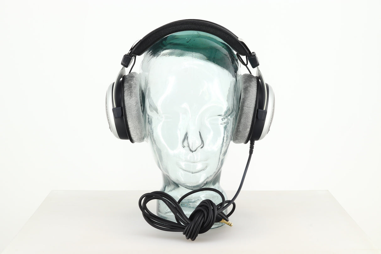 Beyerdynamic DT 880 Edition Headphones