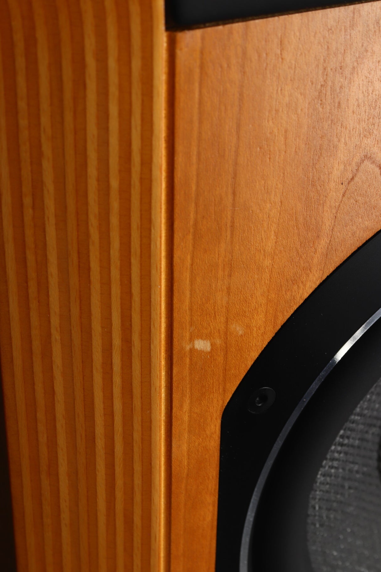 B&W 802 Diamond Floorstanding Speakers - Cherry