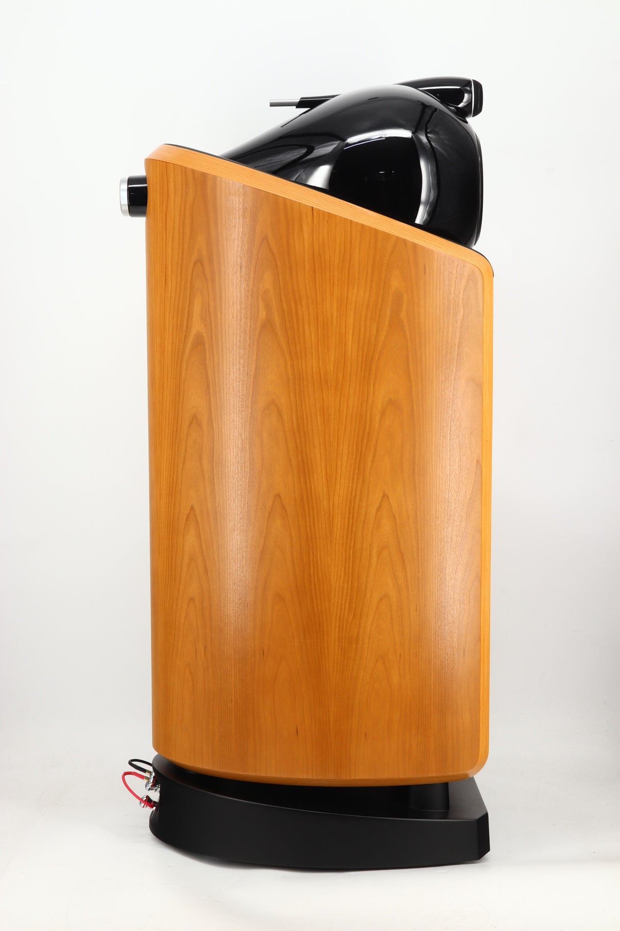 B&W 802 Diamond Floorstanding Speakers - Cherry