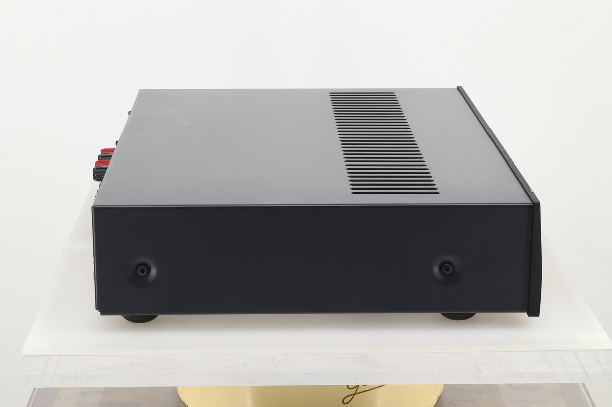 Arcam FMJ A38 Integrated Amplifier - Black