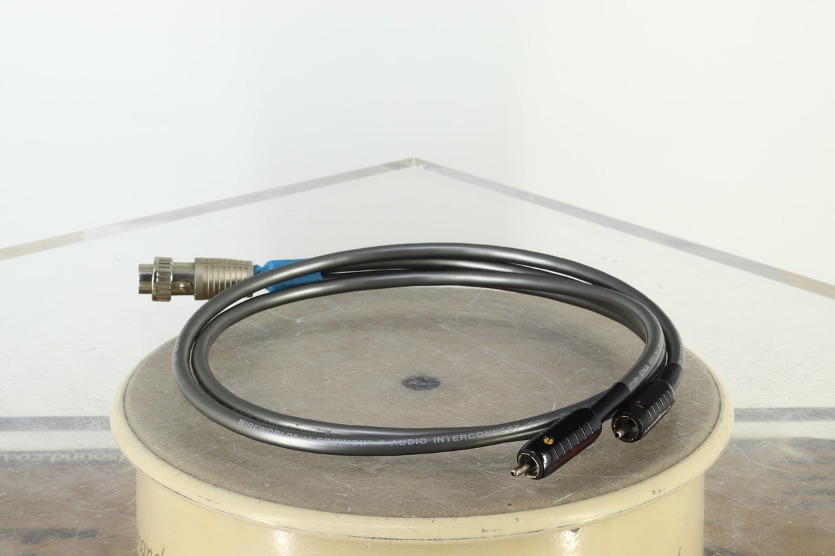 Wireworld Equinox 7, 2 x RCA to 5-Pin DIN Interconnect 1.0m