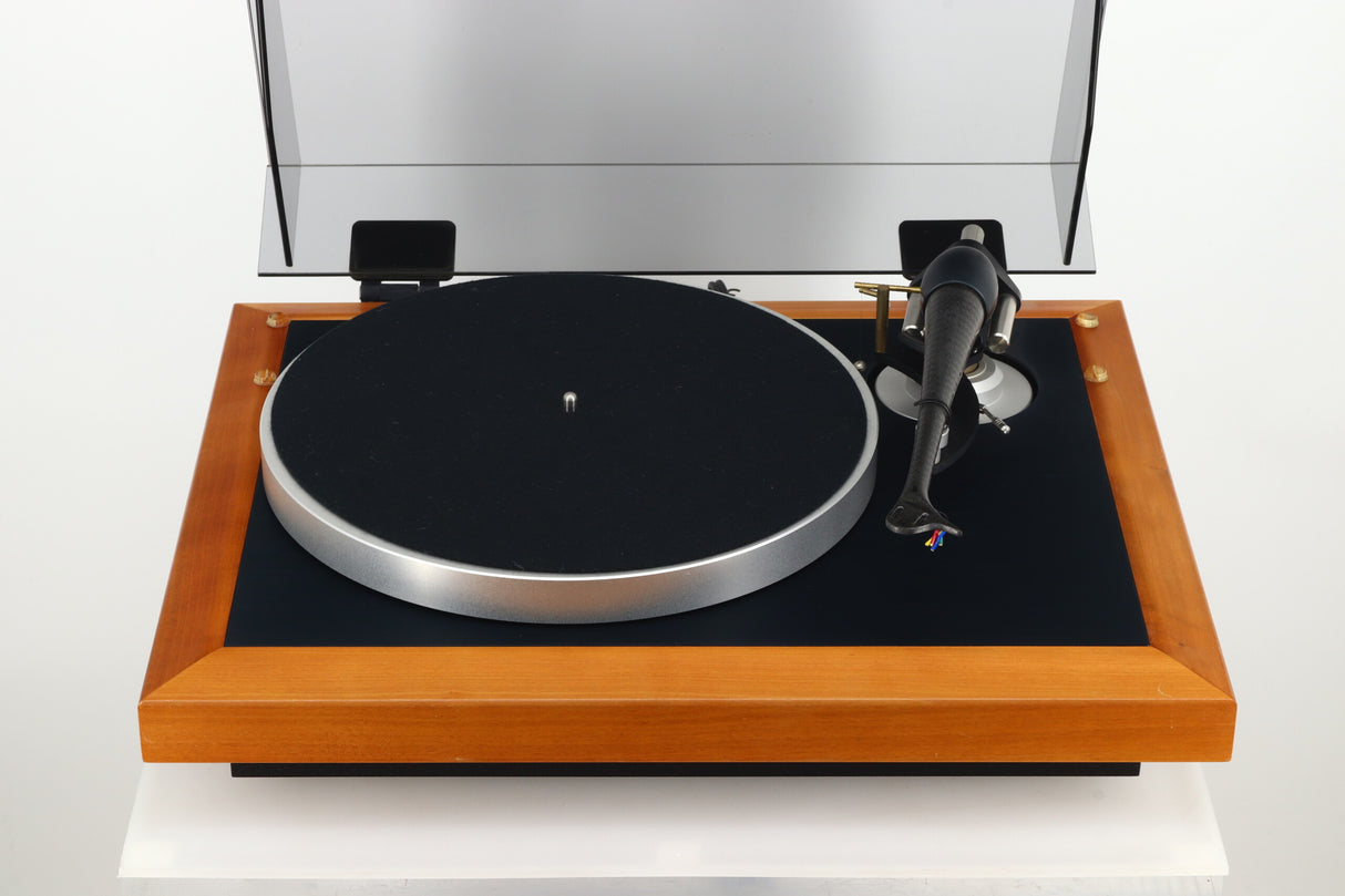 Wilson Benesch ACT Turntable / ACT 2 Tonearm / Stand