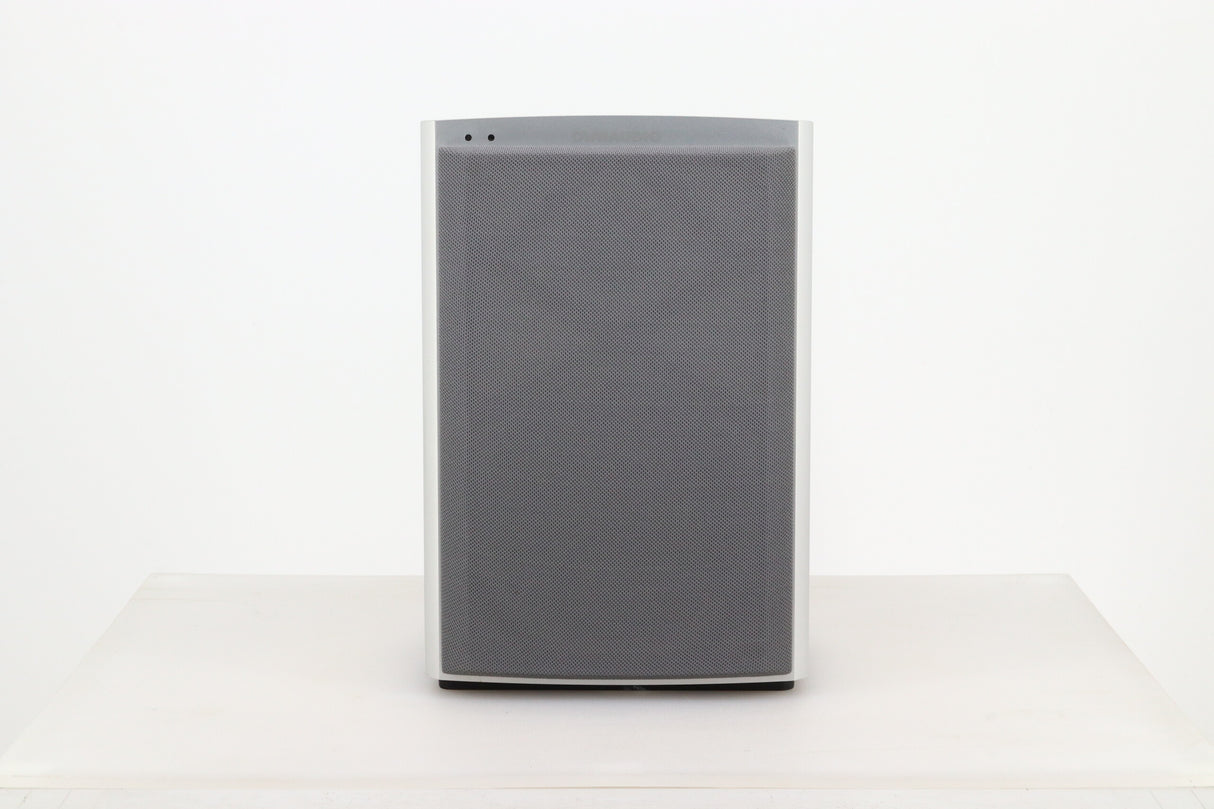 Dynaudio XEO 2 Active Standmount Speakers Inc. Hub - White