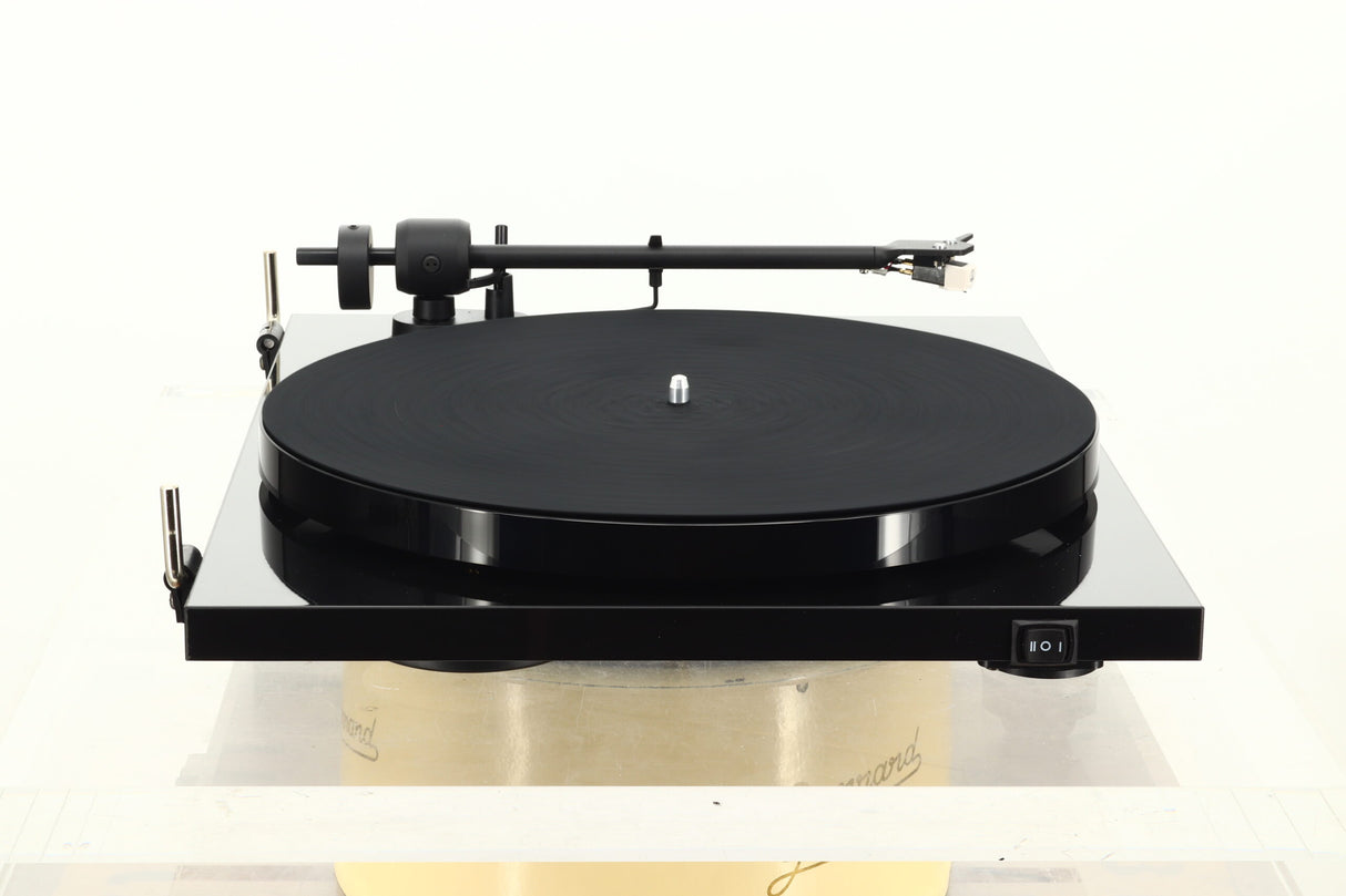 Pro-Ject E1 BT Turntable - Gloss Black