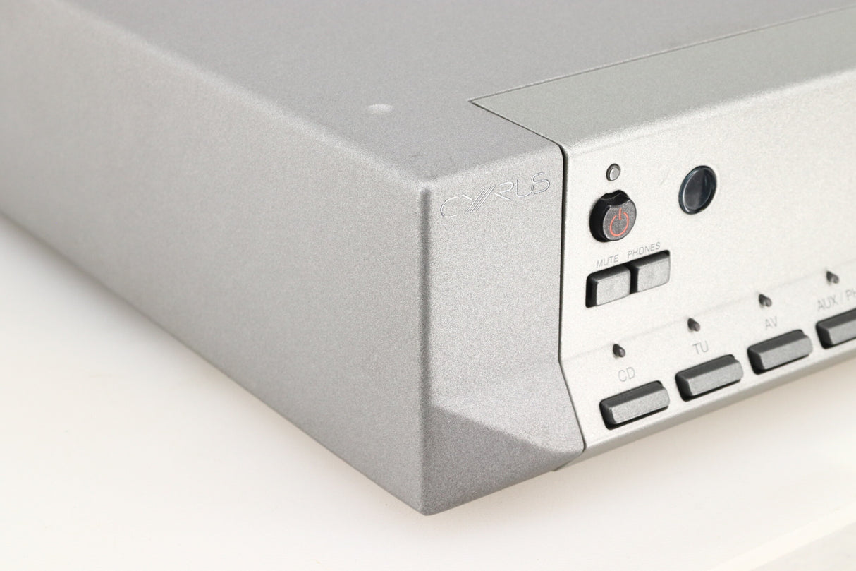 Cyrus 8 vs Integrated Amplifier - Silver