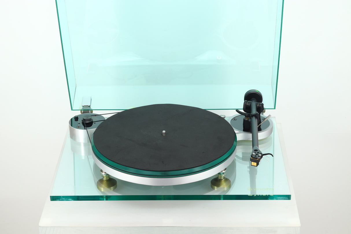Michell Syncro Turntable / Rega RB250 Tonearm / Nagaoka MP-11 Boron Cartridge