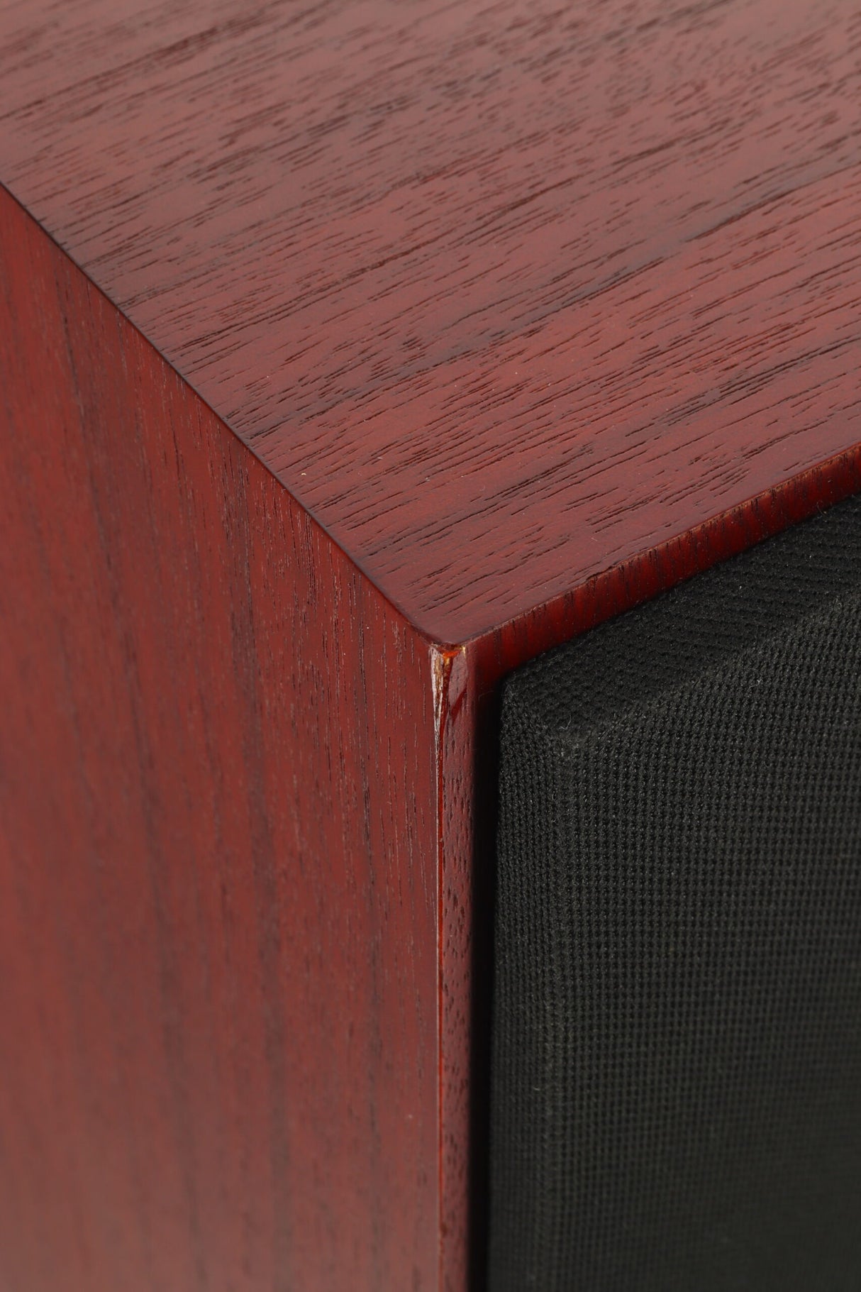 B&W 704 S2 Floorstanding Speakers - Rosenut