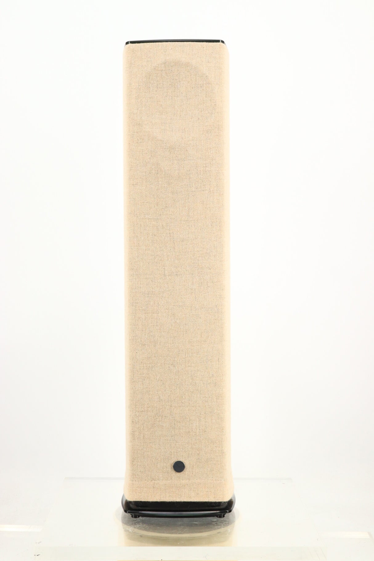 Linn 520 Active Floorstanding Speakers - Black