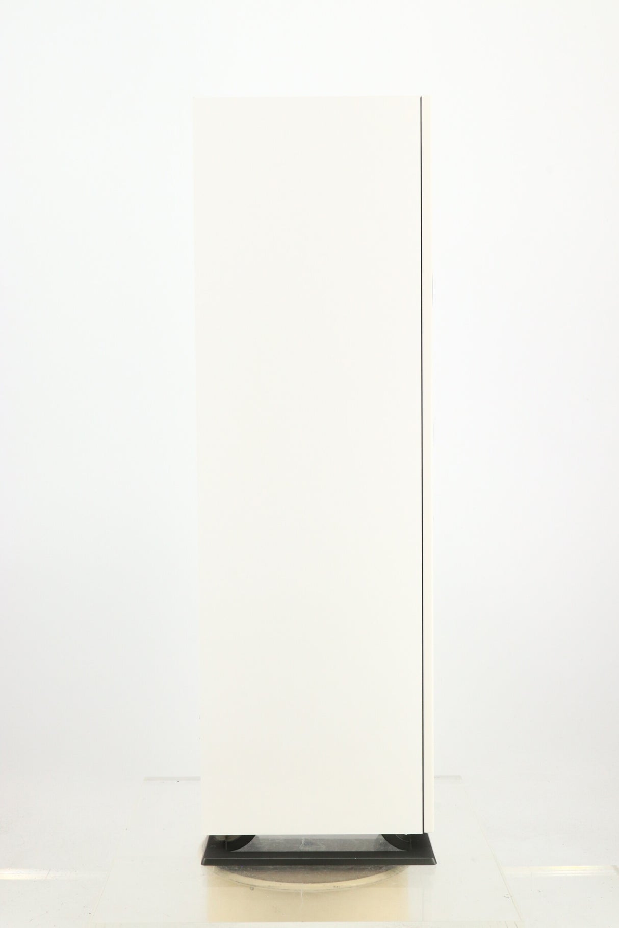Dali Oberon 5 Floorstanding Speakers - White
