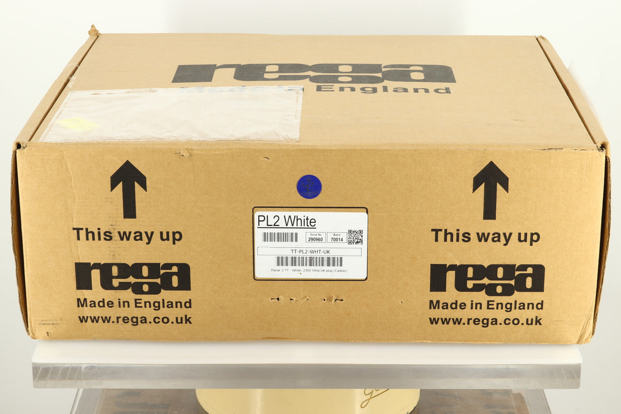 Rega Planar 2 Turntable - White