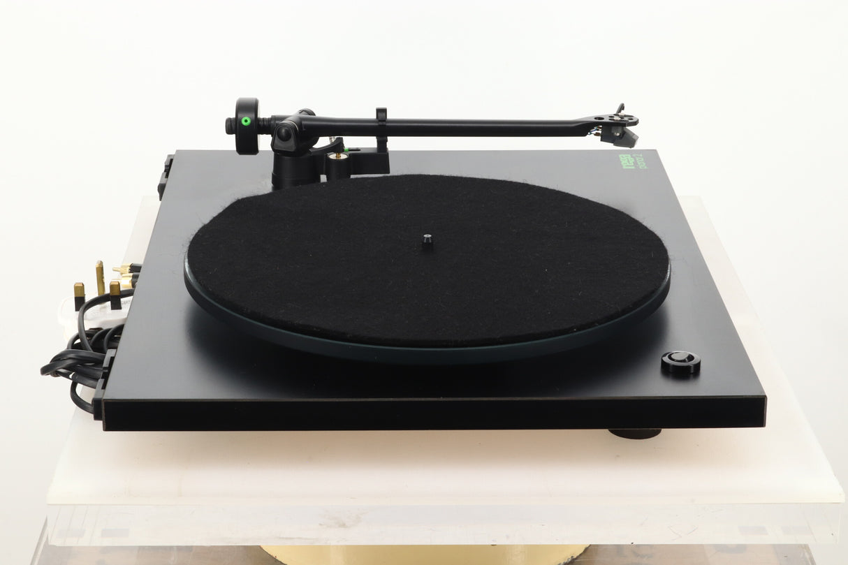 Rega Planar 2 Turntable / Linn K-5 Cartridge