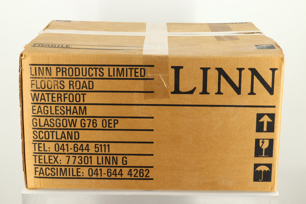 Linn LP12 Turntable - Black / Ittok Tonearm / Troika Cartridge