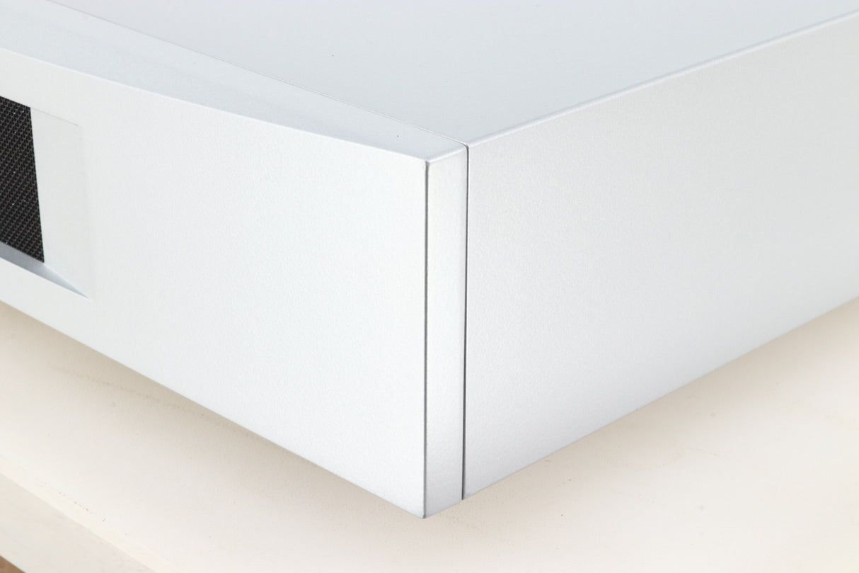 Linn Akurate 2200 Power Amplifier - Silver
